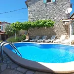 بيت للعطل House 661 *