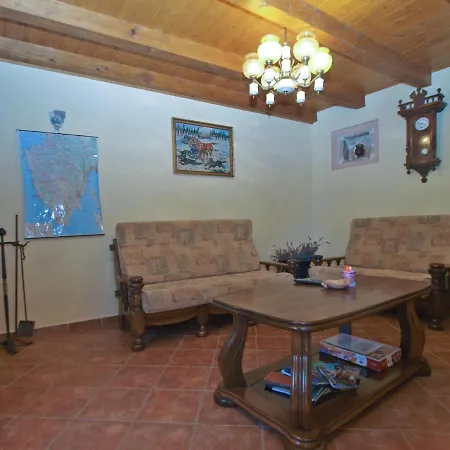 House 661 بيت للعطل