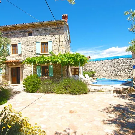 بيت للعطل House 661 Orihi