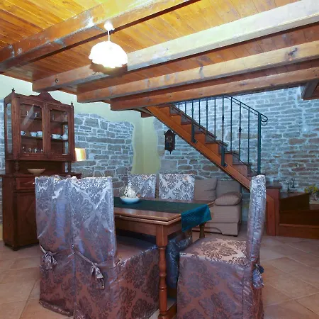 بيت للعطل House 661